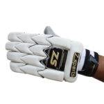 D90 Batting Gloves
